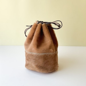 Arts & Crafts - Horse Fur Draw Strings Pouch / S - キャメル