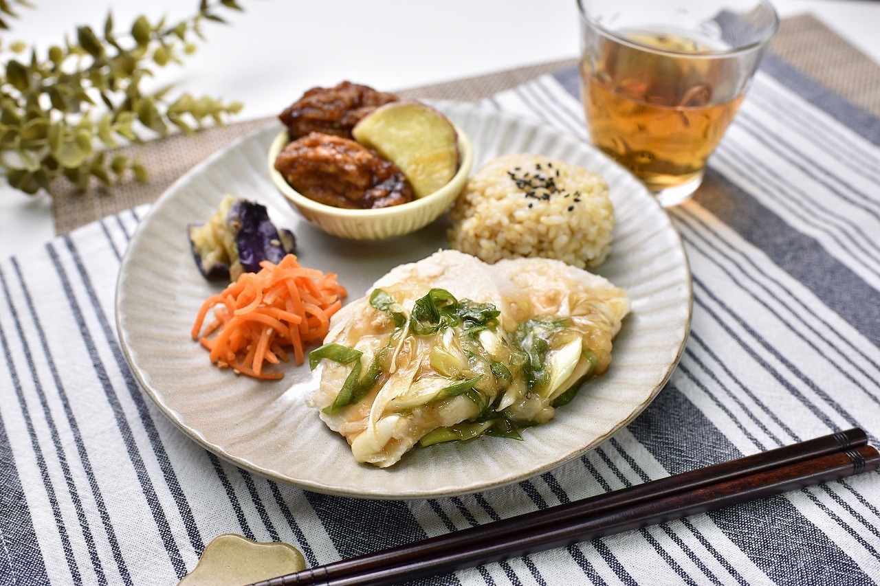 （冷凍）ととのう弁当　むね肉の生姜ねぎ味噌弁当