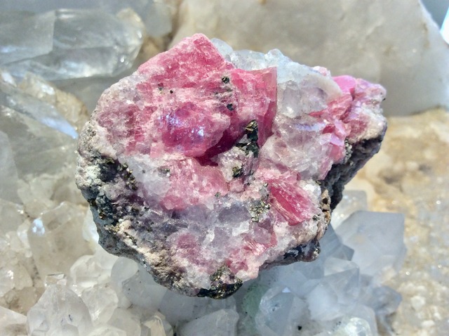 インカの薔薇!希少・インカローズ原石 中国産 001