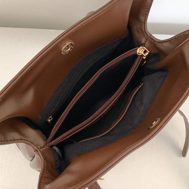 belted faux-leather handbag　J00356