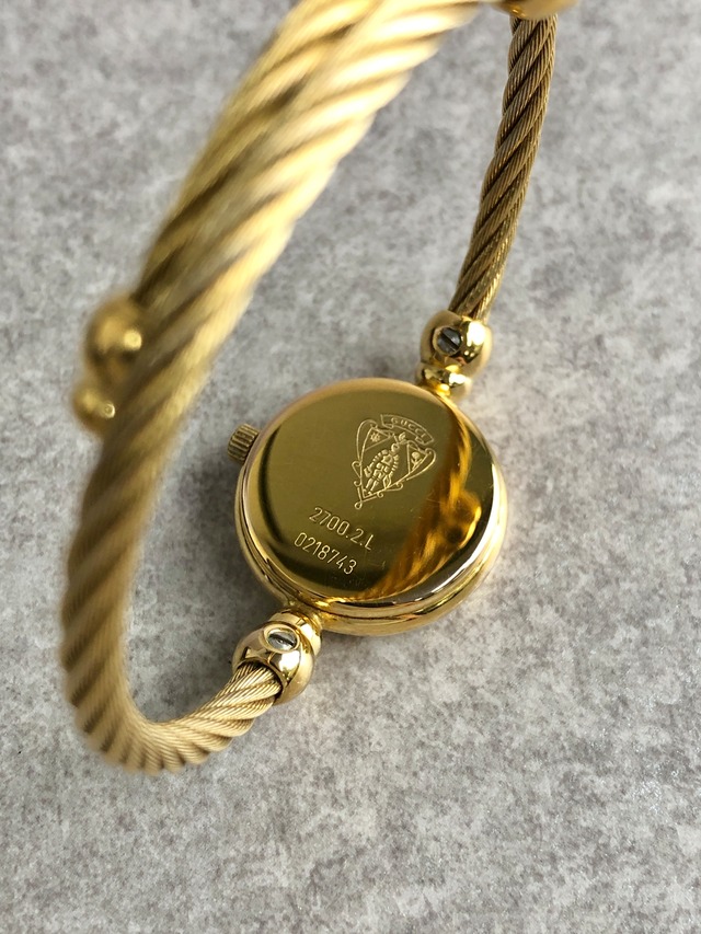 GUCCI グッチ 腕時計 ゴールド×ブラック シェル ステンレススチール バングル 2700.2.L クウォーツ vintage ヴィンテージ オールド bykvde