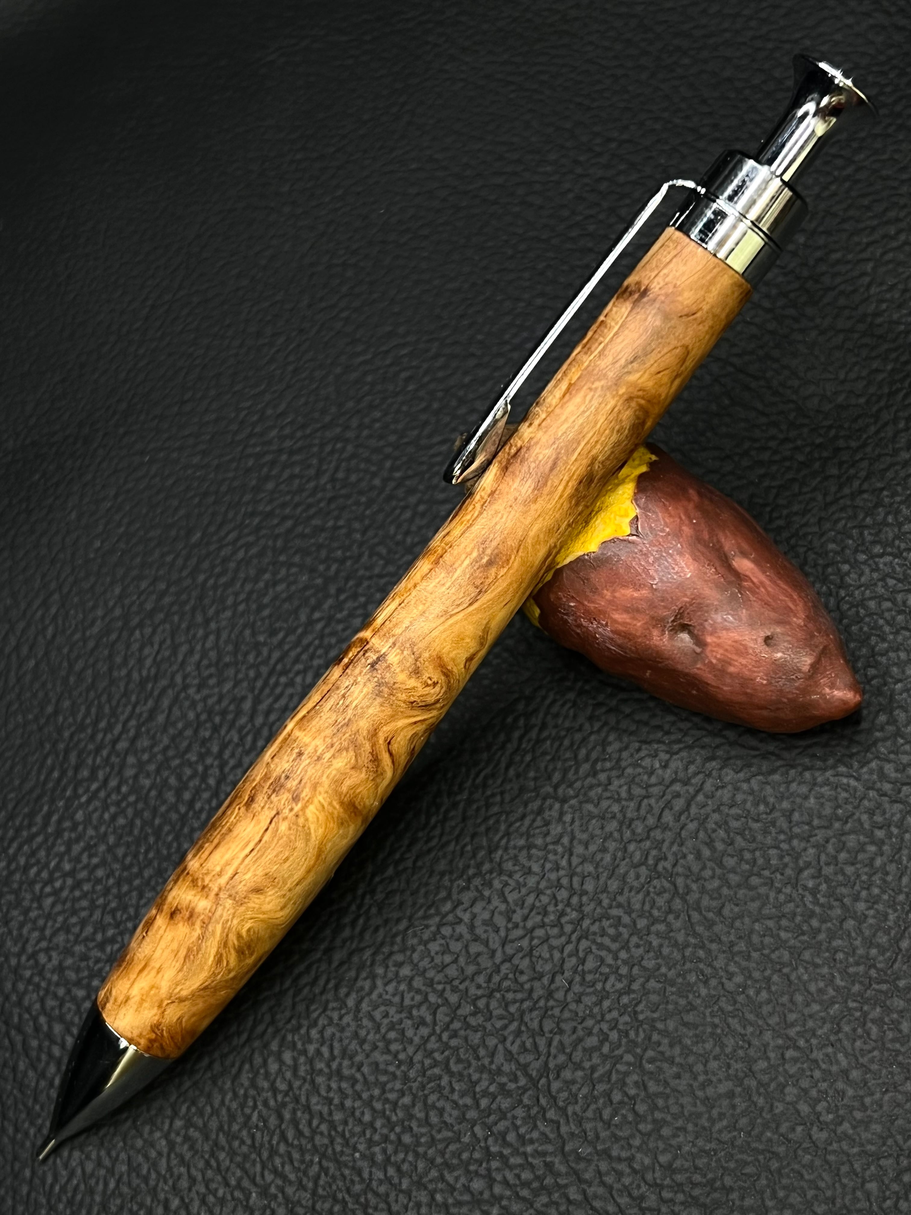 こぶた工房シャープペンシル 屋久杉極上杢0.5mm 13 屋久杉 極上杢 おまけ付き | こぶた工房