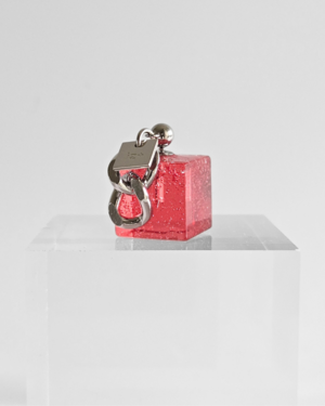 BOLD CUBE. [bubble red]