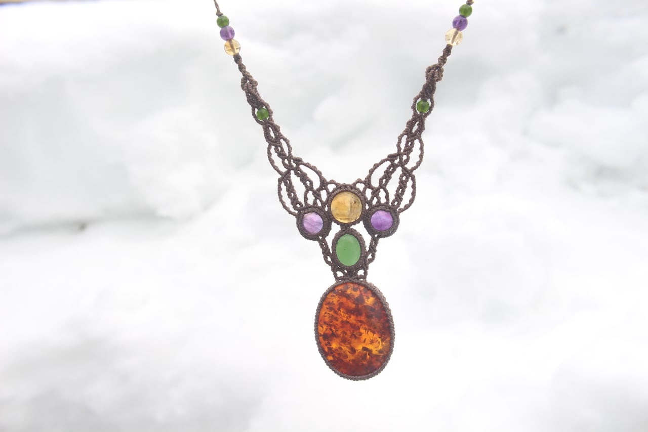 Amber & Citrin & Ametyst & Serpentine micro macrame necklace