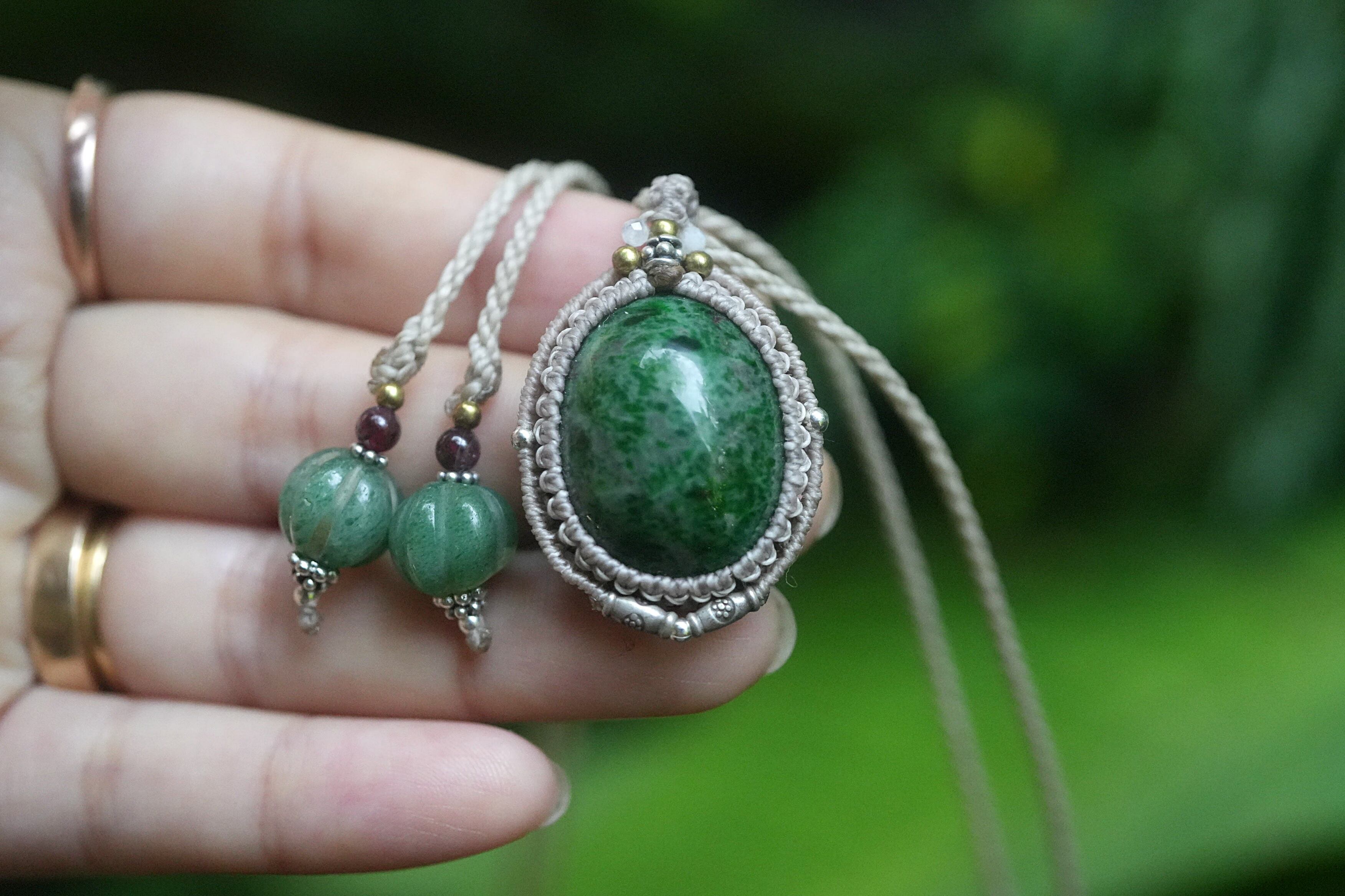 幻のプックリ☆マウシッシ翡翠☆Jede☆ネックレス 1575 | Funky garuda