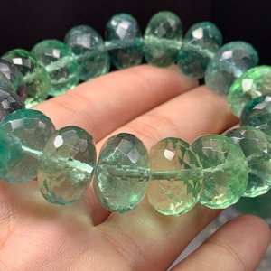 f79激レア♪フローライトボタンカットブレスレット