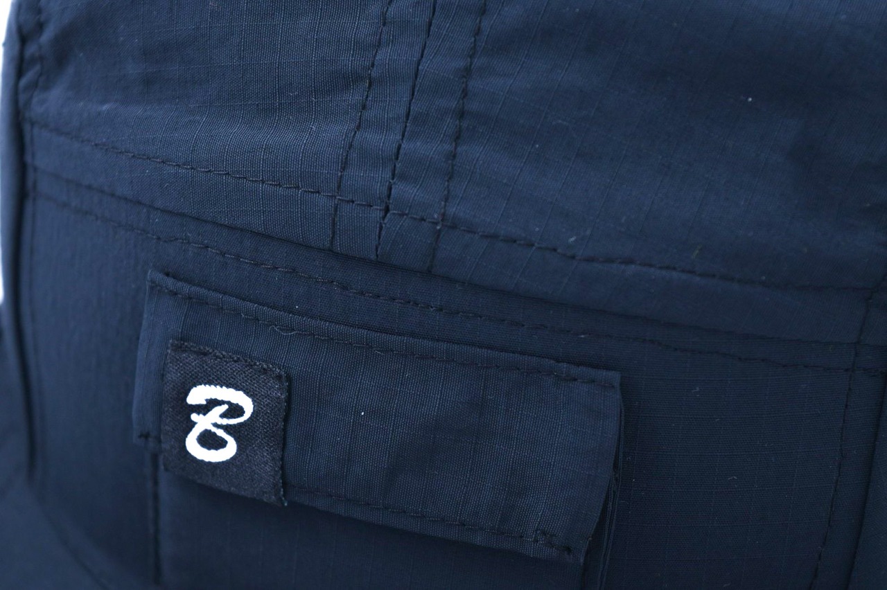 "B"Pocket. セリ ５panel CAP
