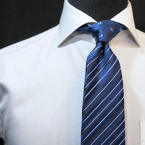 クレリックタイ|結び目で変化する日本製シルクネクタイ