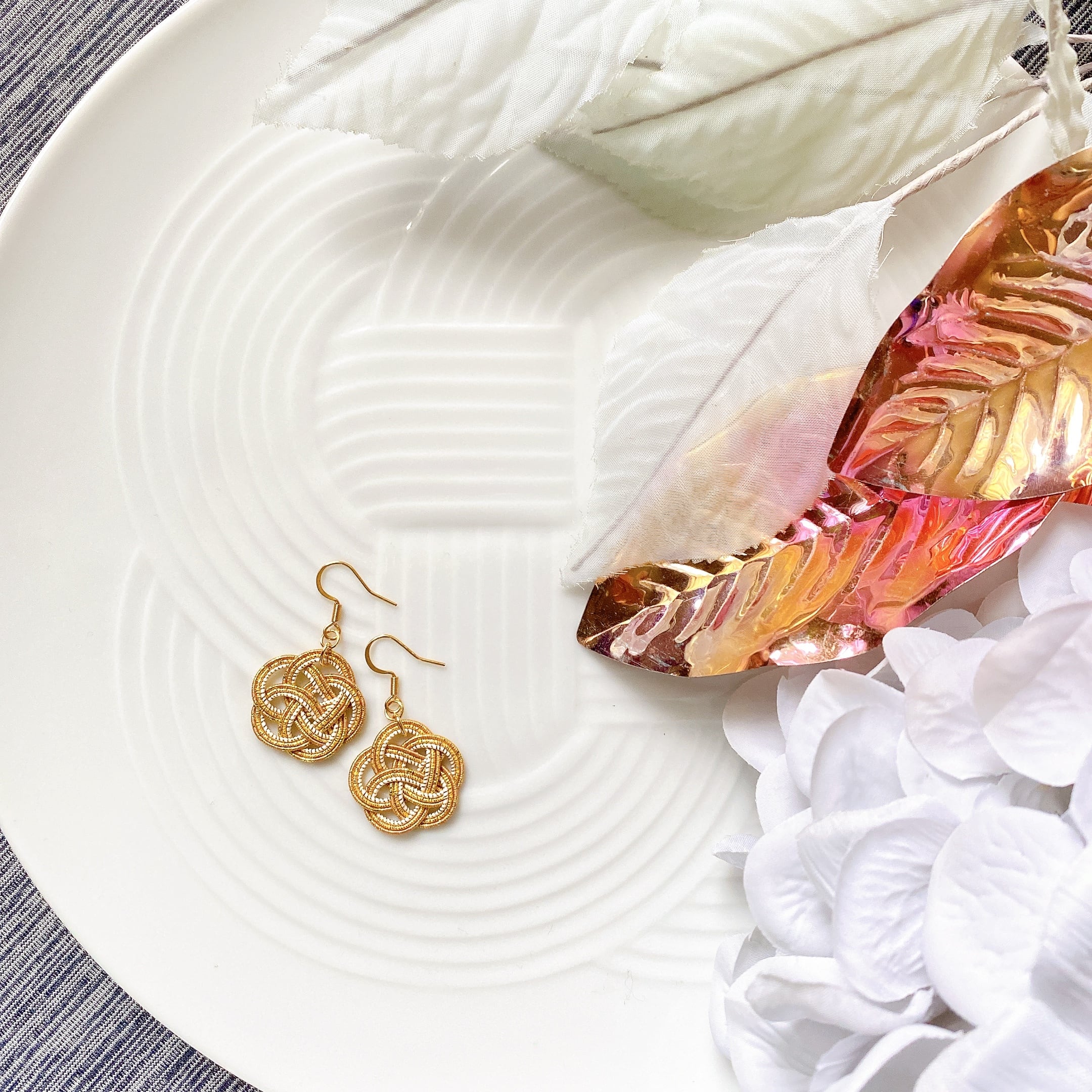 ハンドメイドうめ NEW COLOR【水引ピアス】梅 Ume◇ゴールド Gold | IKIYA 粋や