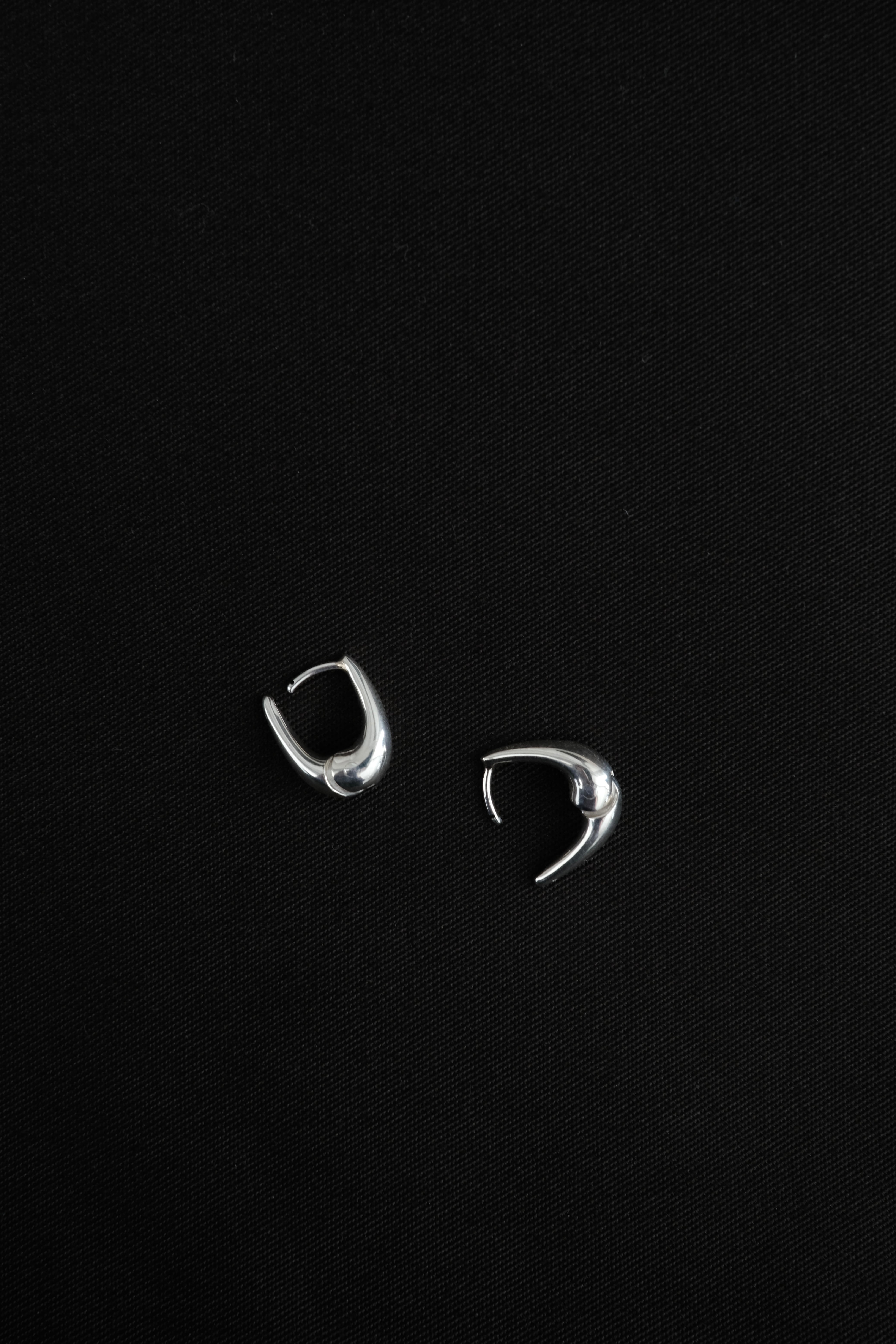 R.ALAGAN / TINY TINY PUFFY HOOPS | LIVING