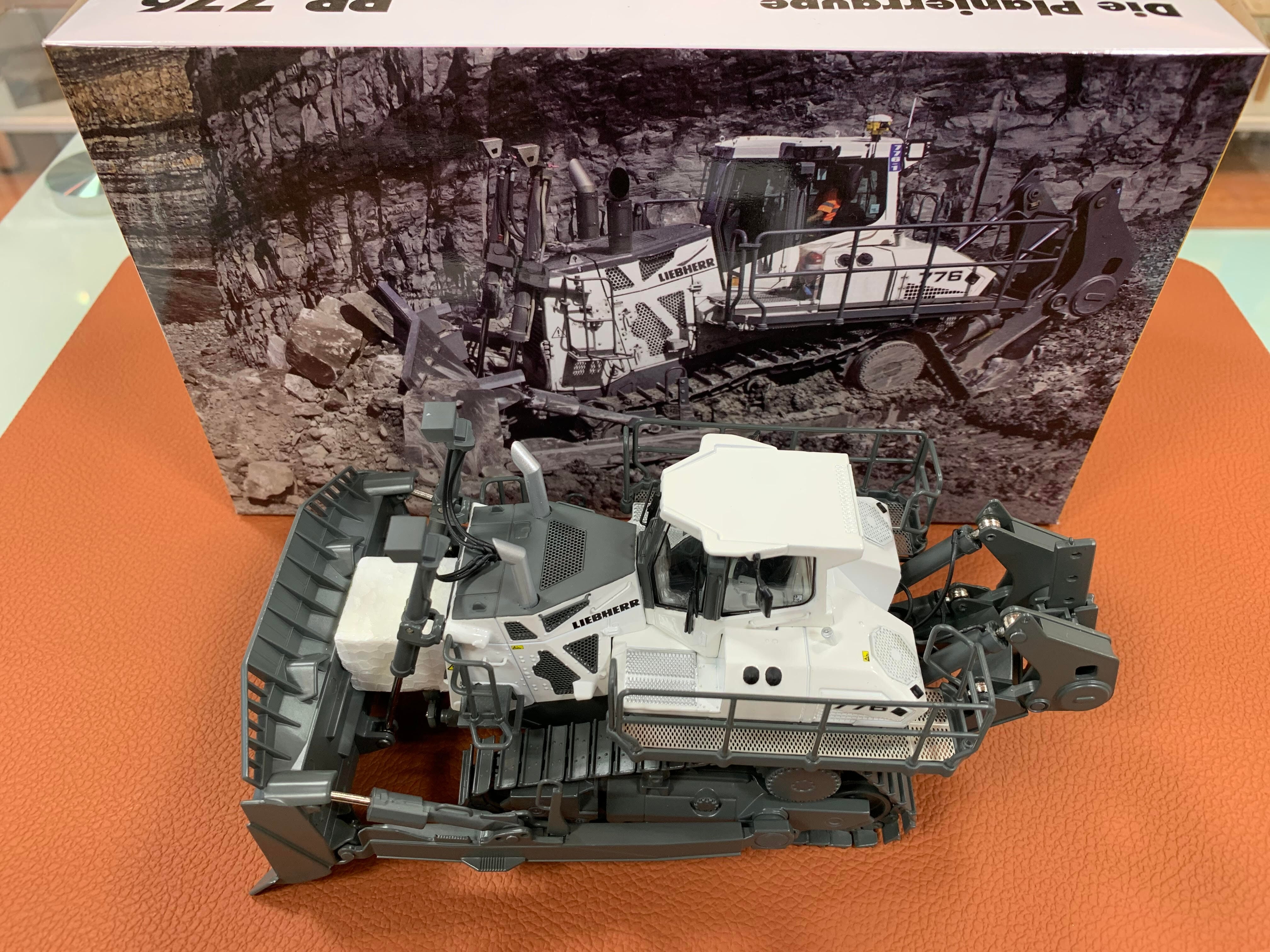 WSI 1/50 LIEBHERR PR776 | 北原模型株式会社