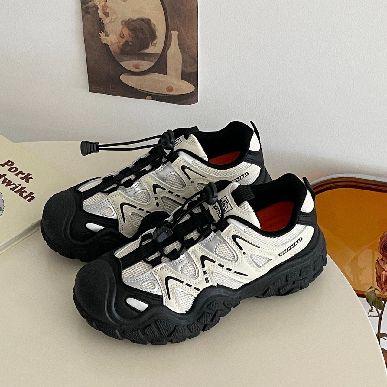 ボリュームソールトレッキングシューズ N70004