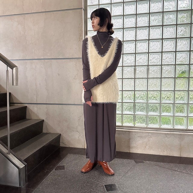 【attrayant】シャギーベスト