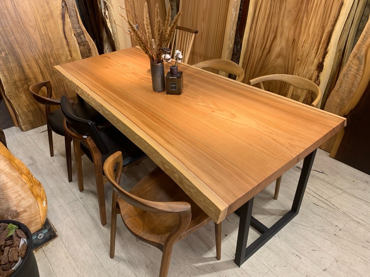 秋田杉（アキタスギ）_2060×850-890-1010×60_浅草本店_テーブル天板/一