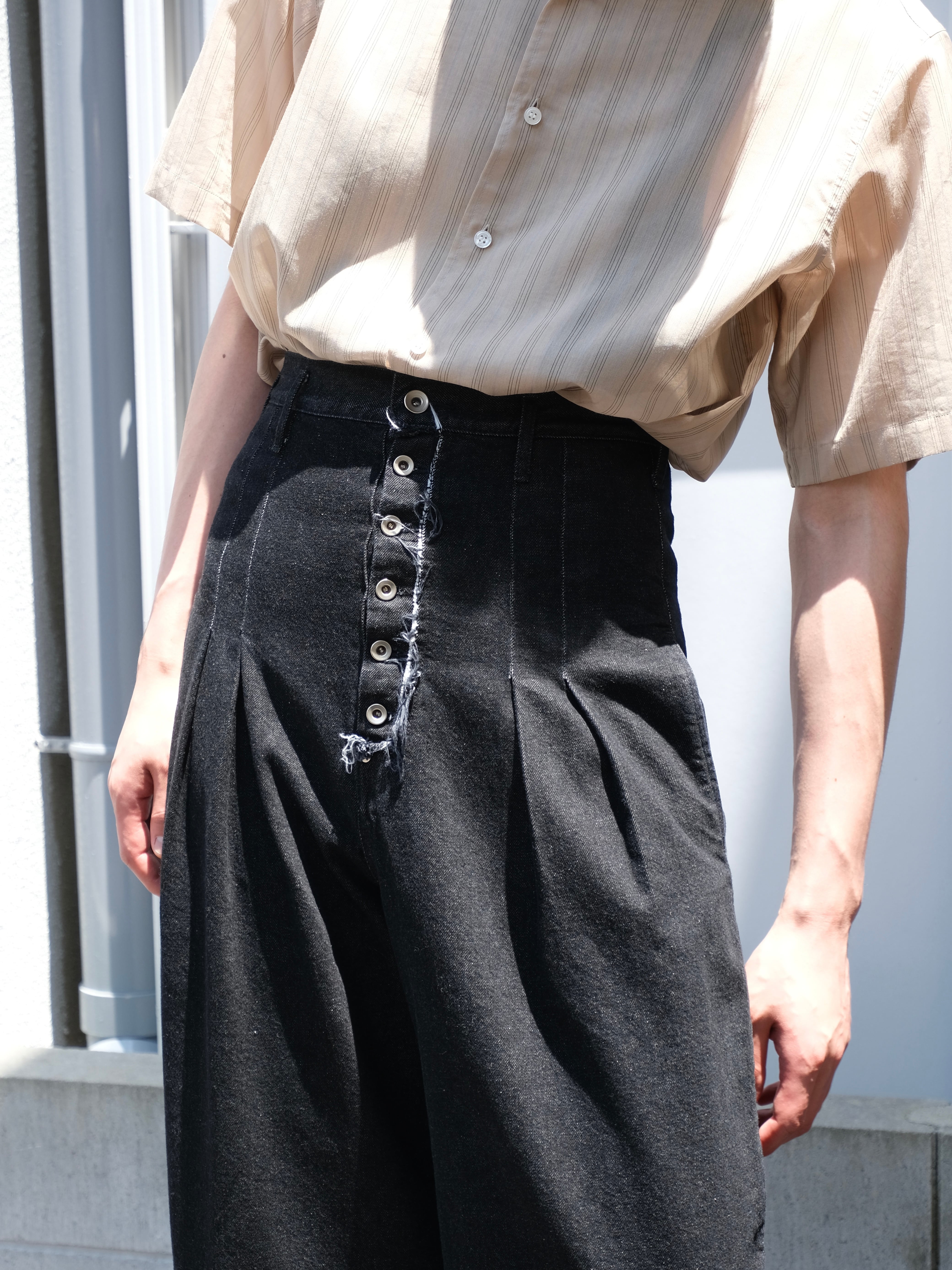 SOSHIOTSUKI】 HI WAIST BAGGY DENIM PANTS | THE OUR