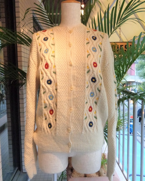 Flower Embroidery Tirolian Cardigan / フラワー刺繍チロルカーディガン