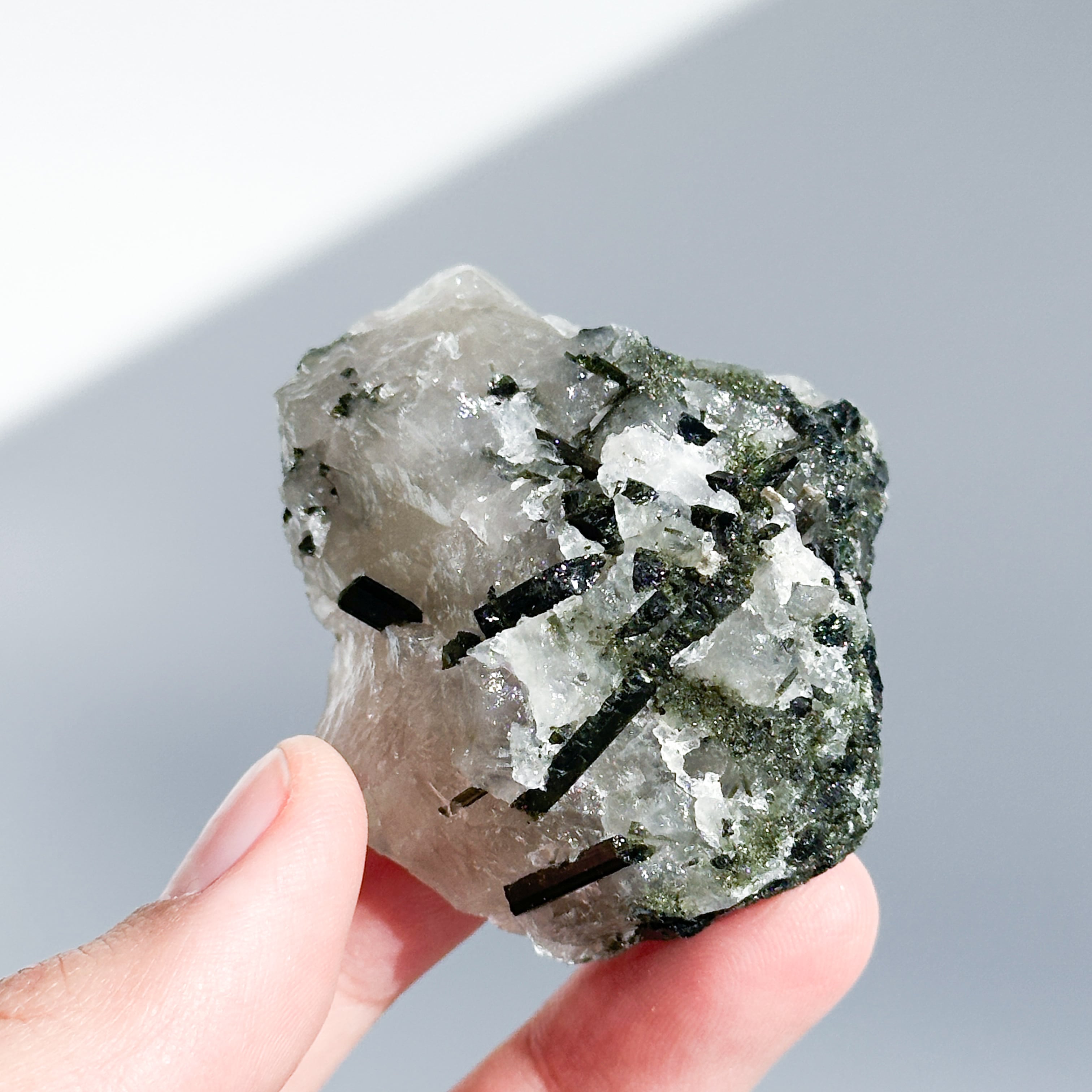 ミナスジェライス産グリーントルマリン 原石 23◇ Green Tourmaline