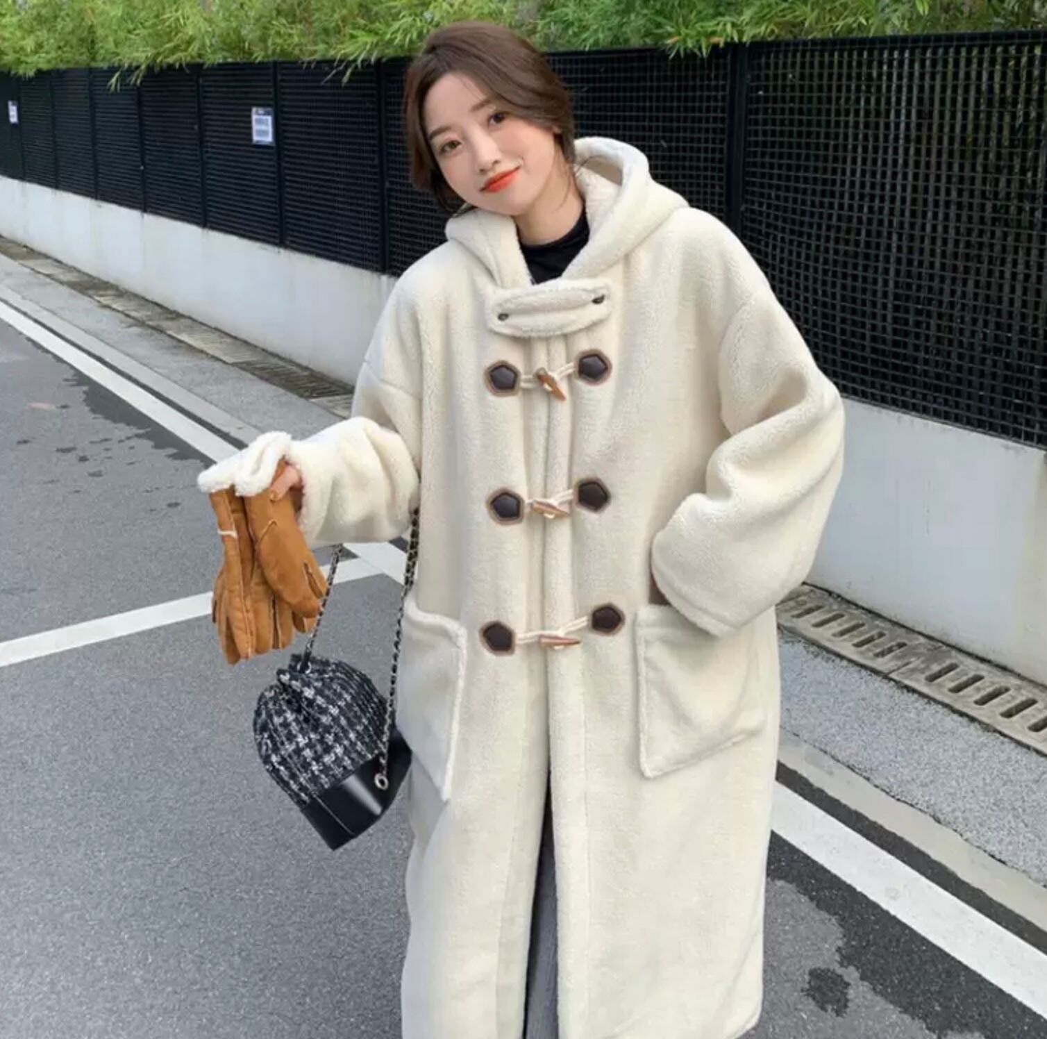 オールボア ダッフル ボア ロングコート ダッフルコート フード付き もこもこ ダボかわ アウター フェミニン カジュアル 可愛い 愛され Lamitte Deco トレンド 韓国ファッション ショップ Base店