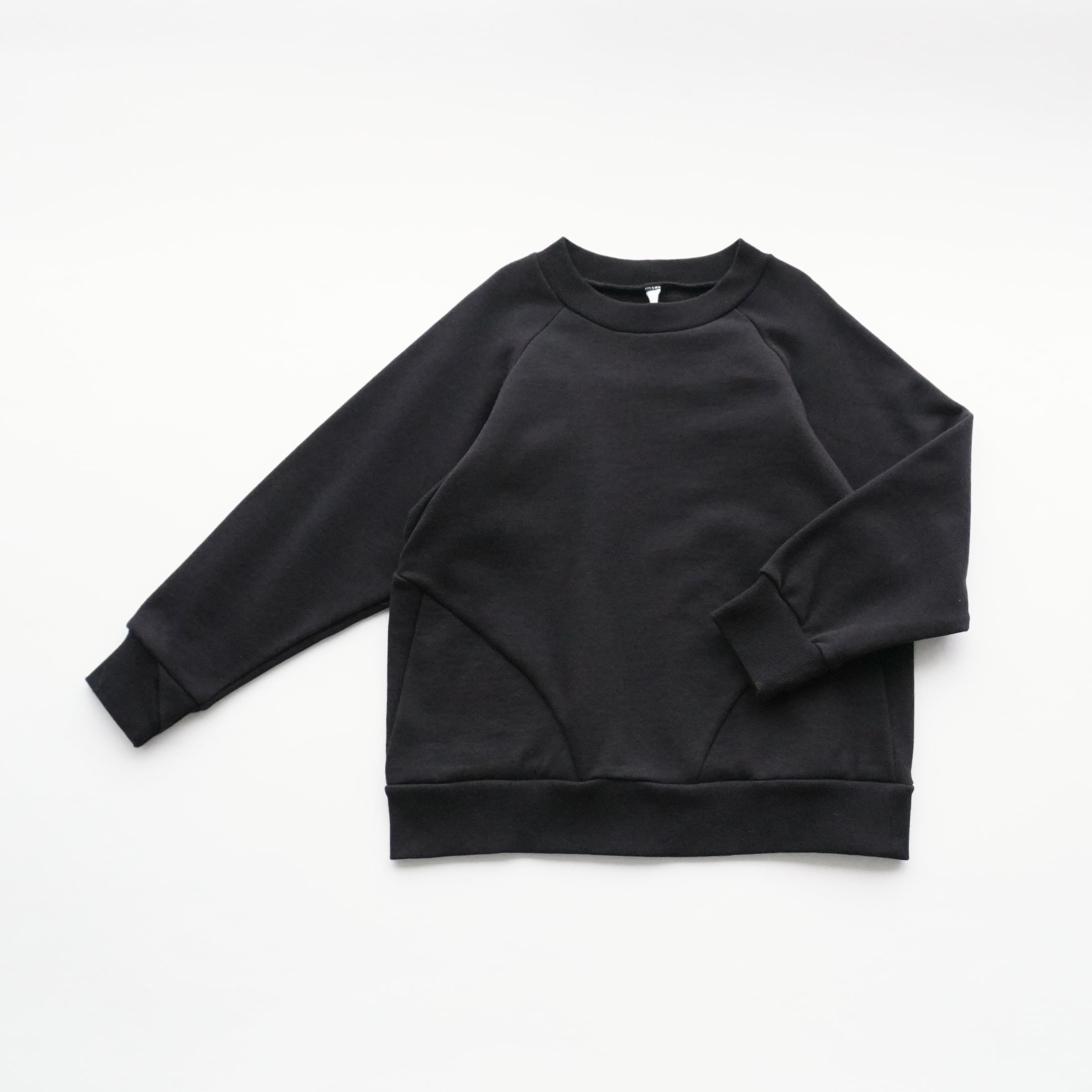 《MOUNTEN. 2026AW》sweat crewneck (organic cotton) / black / 125cm・140cm