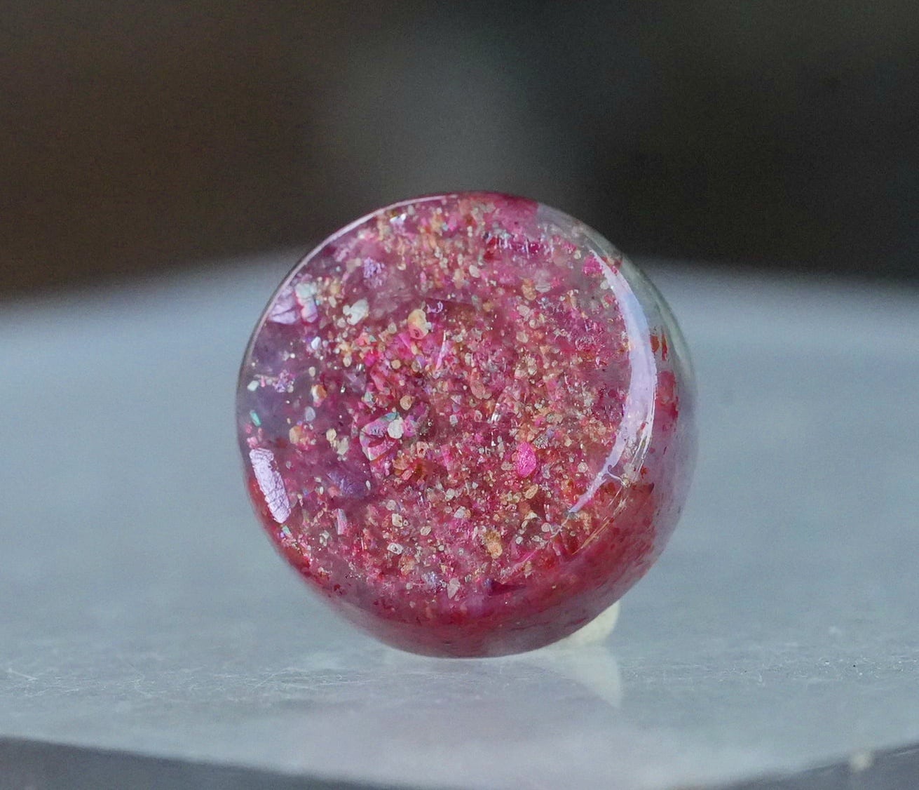 ピンク☆ブラットショットアイオライトサンストーン 21×14mm 煌めき