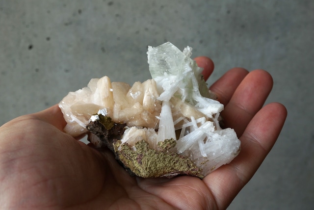 グリーンアポフィライト/スティルバイト/スコレサイト Apophyllite/Stilbite/Scolecite 863