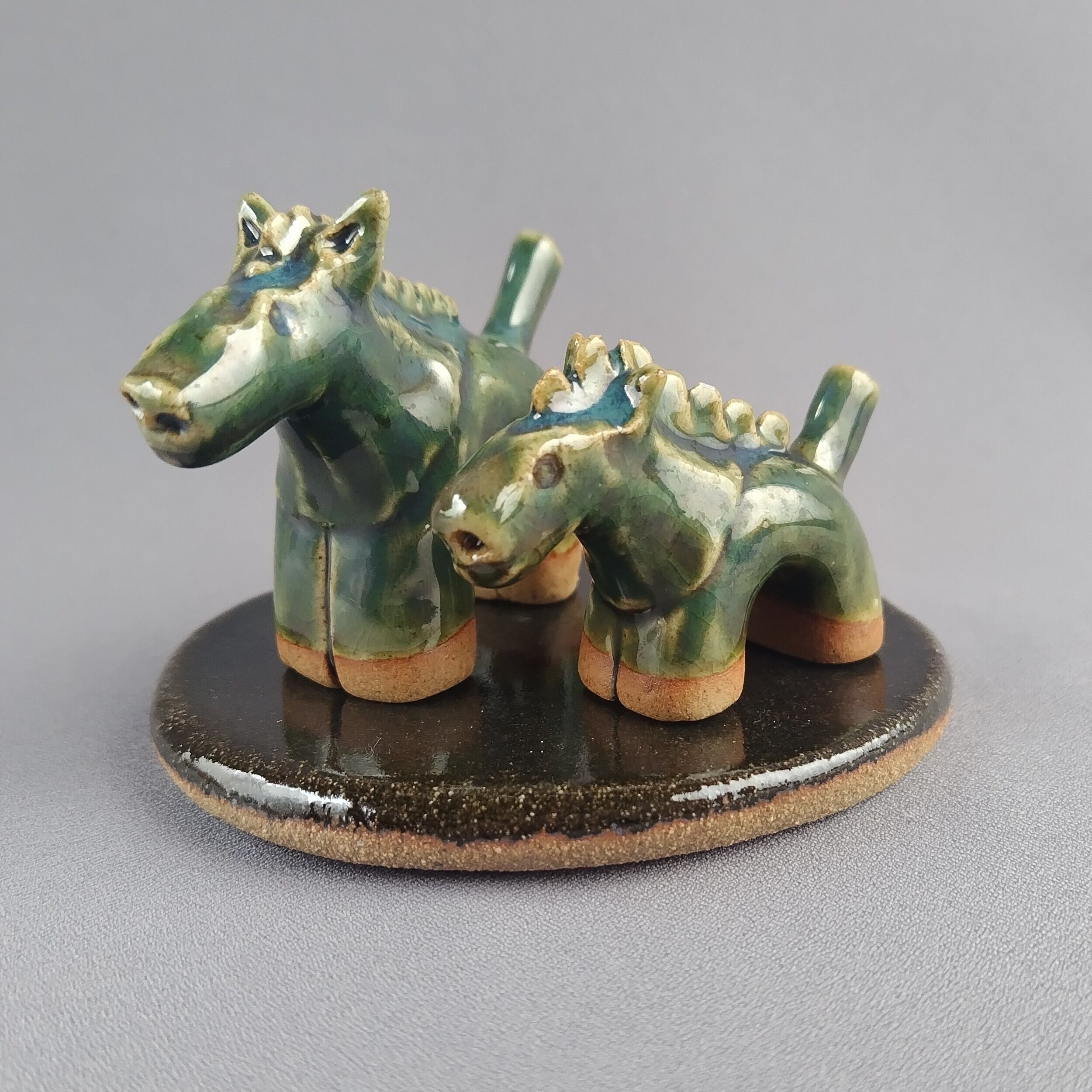 馬の置物 ペア 午年 干支 緑釉・黒釉 【商品番号：00805】 | やきもの