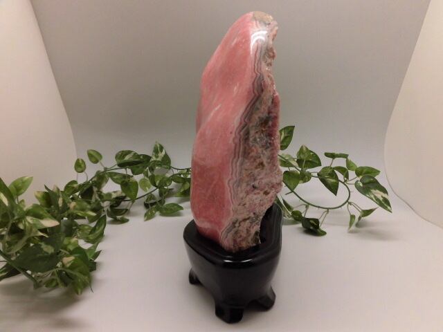 【送料無料】【高品質】【美品】4.3kg 特大インカローズ原石台座付