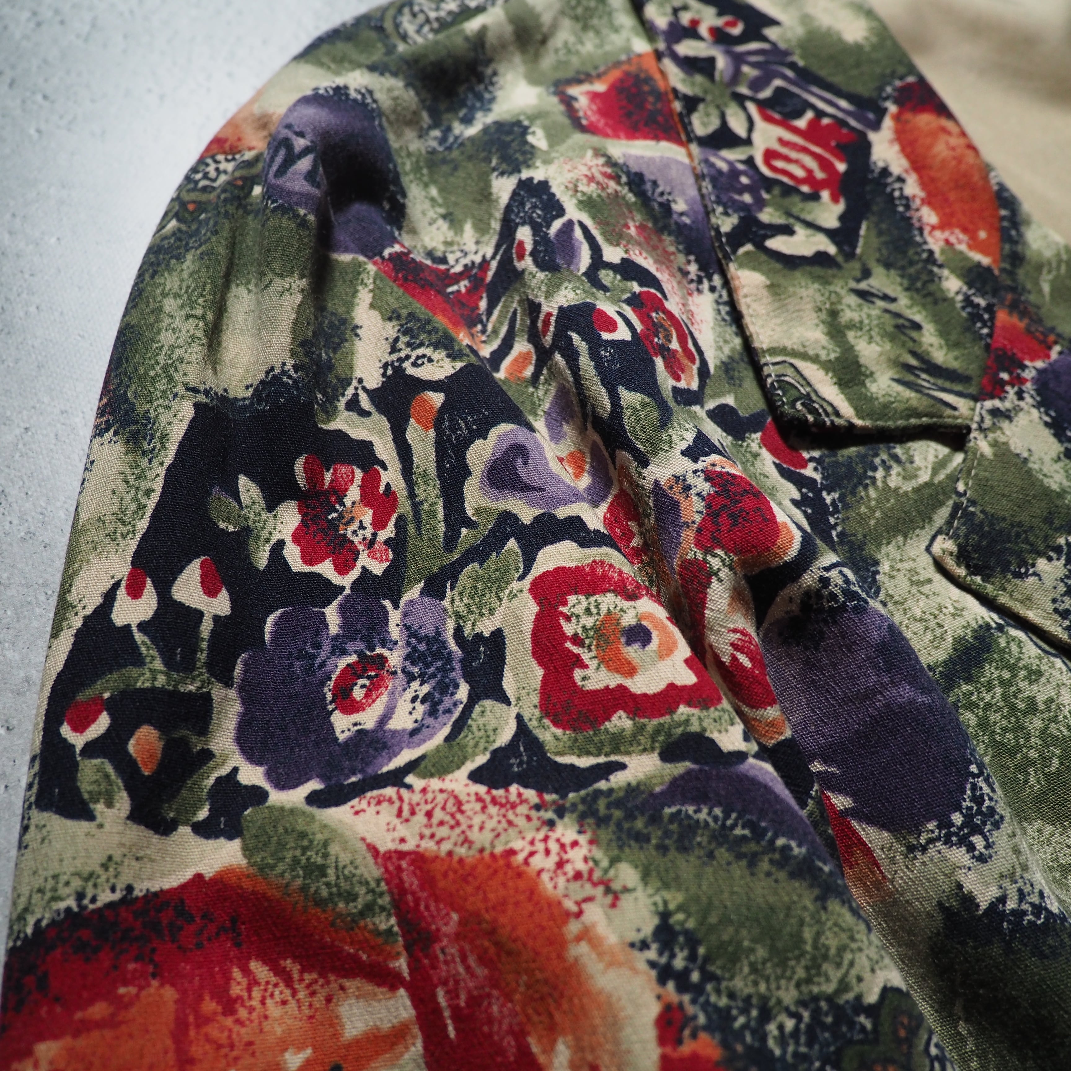 Beautiful Botanical flower painted vintage loose jacket (made in Usa)
