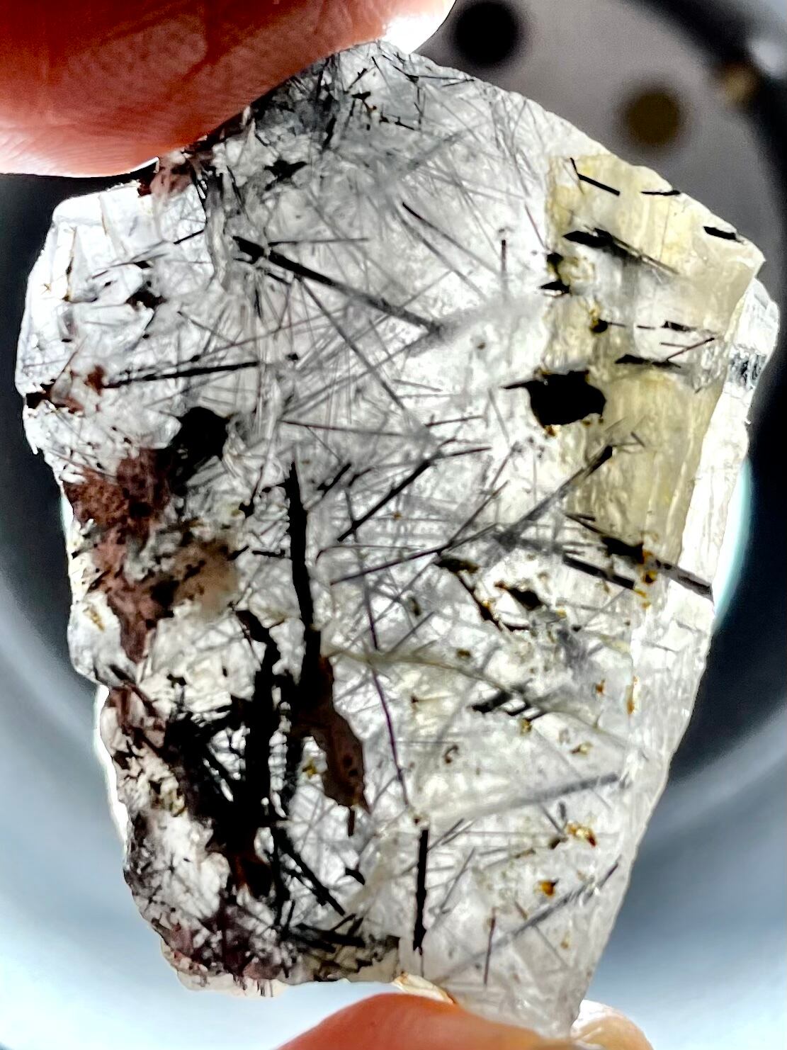 23) 聖石ザギ・マウンテンクオーツ「スピリット・ブルー」ブルーターラ