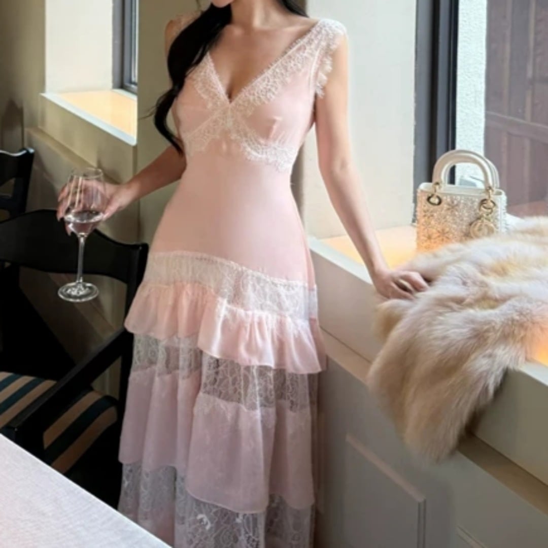 V-neck lace dress 260920