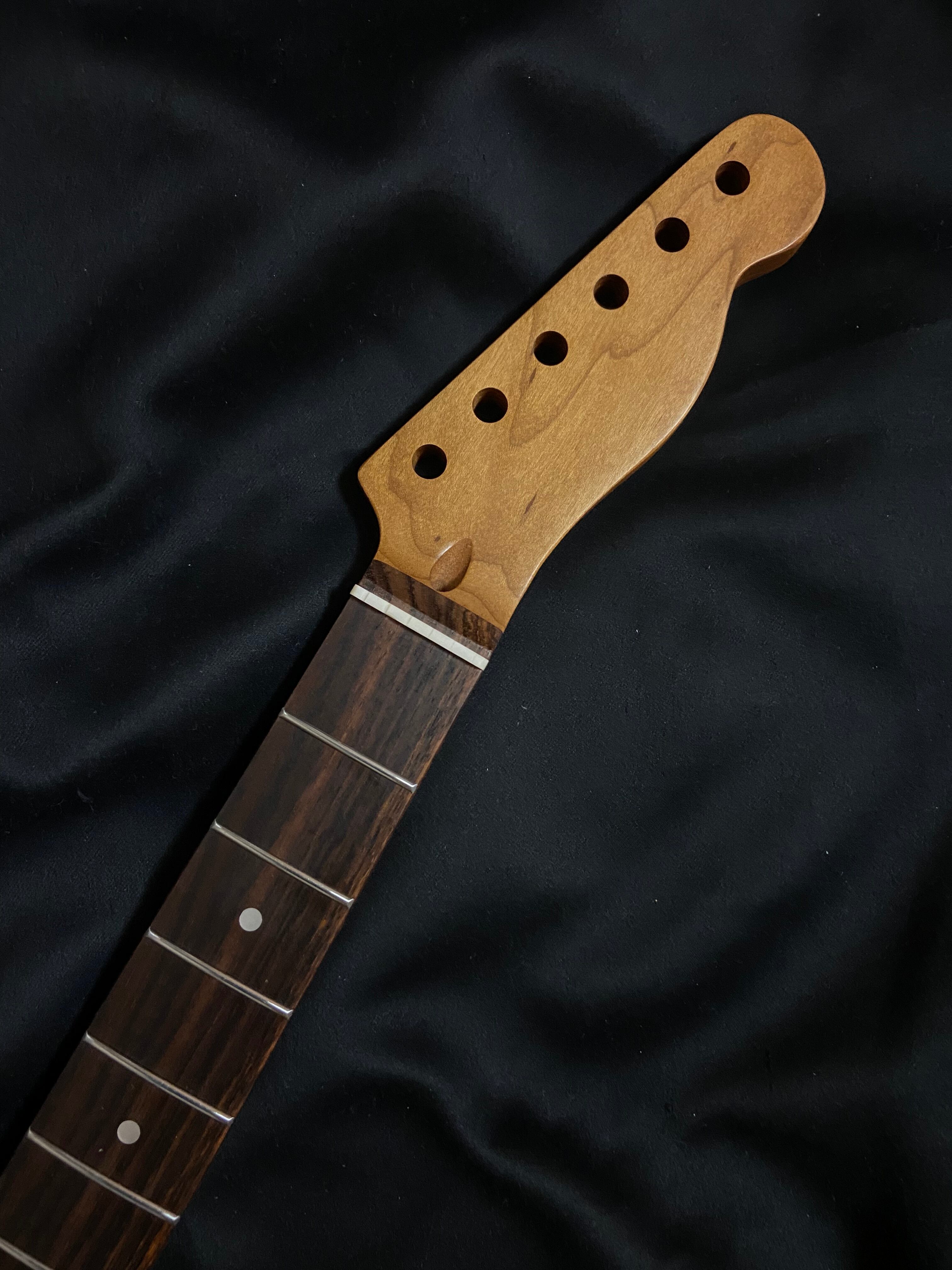 人気定番 ストラトキャスター 22フレット バーズアイメイプル