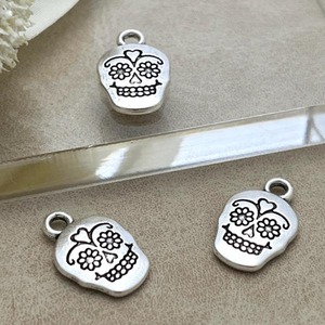 【2個】デザインスカルヘッドチャーム/ドクロ