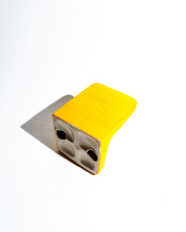 Ceramic toilet-shaped ashtray
