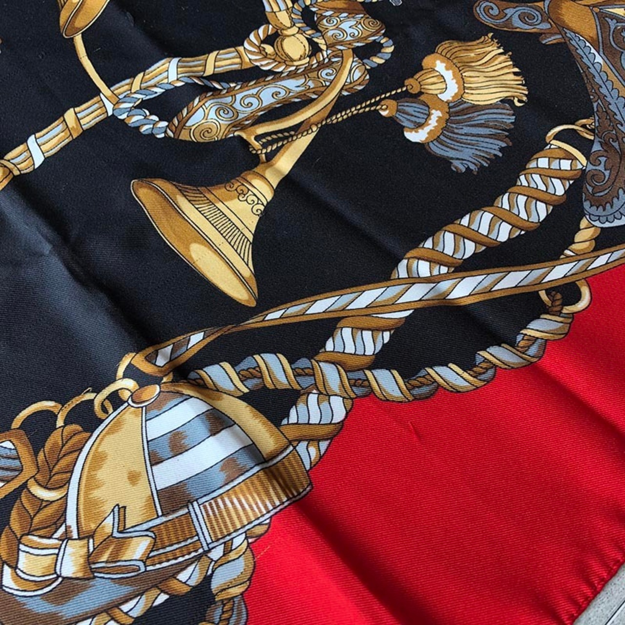 スカーフ 金管楽器モチーフ イタリア製 12ACbf7-2