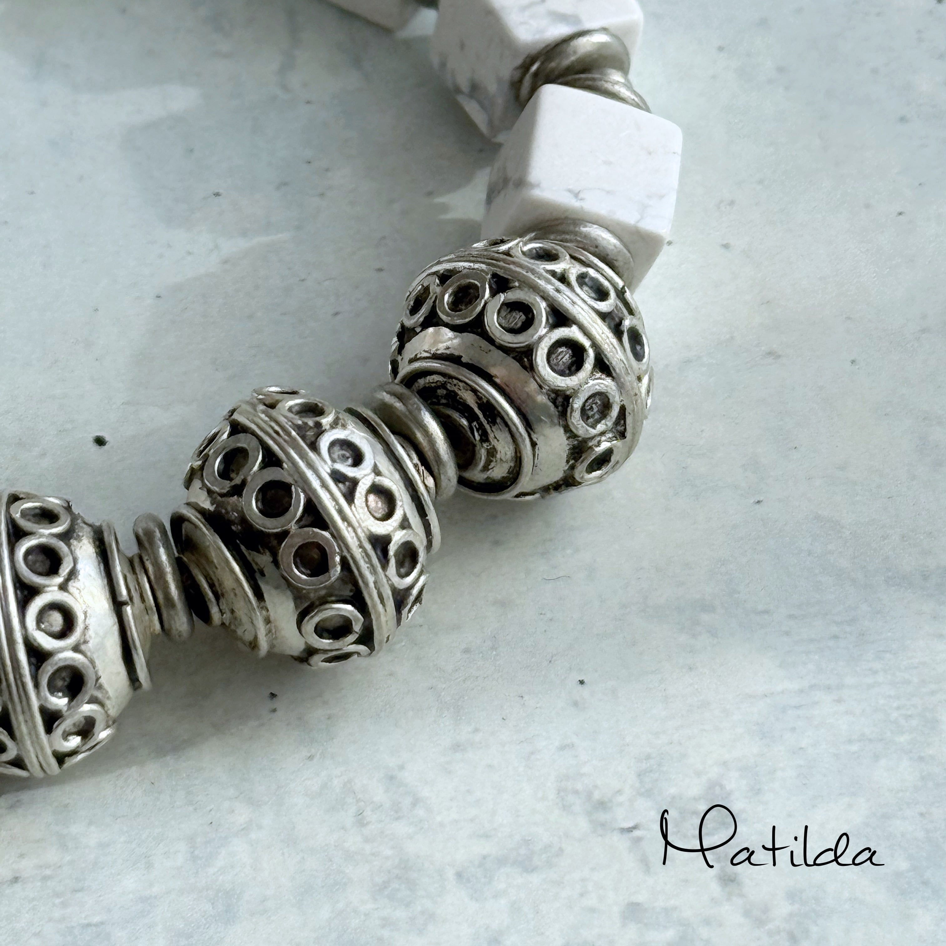 tumble bracelet(ハウライト)