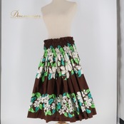 フラダンス 衣装 パウスカート ブラウン系 シングル シンプル プルメリア柄 かわいい 華やか 鮮やか 明るい 茶 白 緑 ハワイアン アロハ ハワイアンプリント フラ ダンス レッスン 練習 ホワイト系 グリーン系 大人っぽい 花柄 スカート カジュアル
