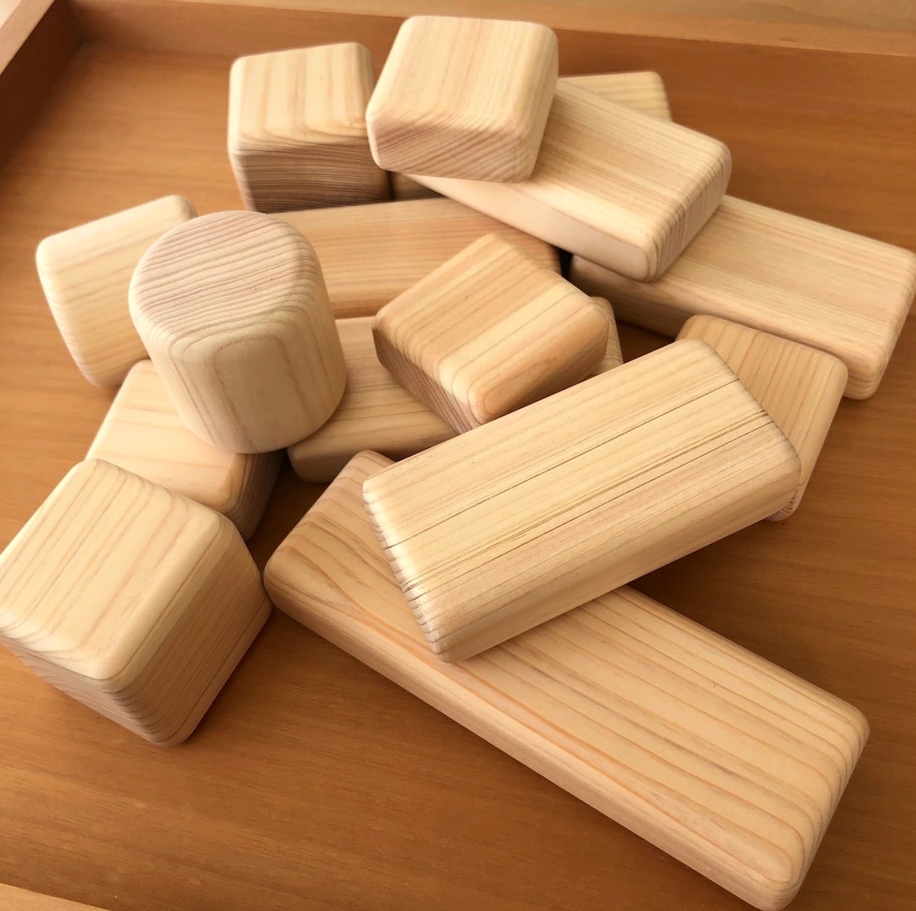 寺内定夫 ひもつみき（ひと） 木のおもちゃ 木製玩具 人型 希少 美品 諸戸百年ヒノキのあかちゃんつみき 15個入りのお得なセット