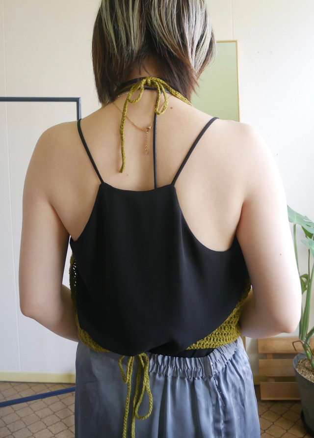 -00s Olive Crochet Lace Halter Neck Top