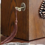 天然木 貯金箱 賽銭箱 コインバンク 松ぼっくり装飾 木製 ナチュラル 小銭入れ 鍵付き インテリア雑貨