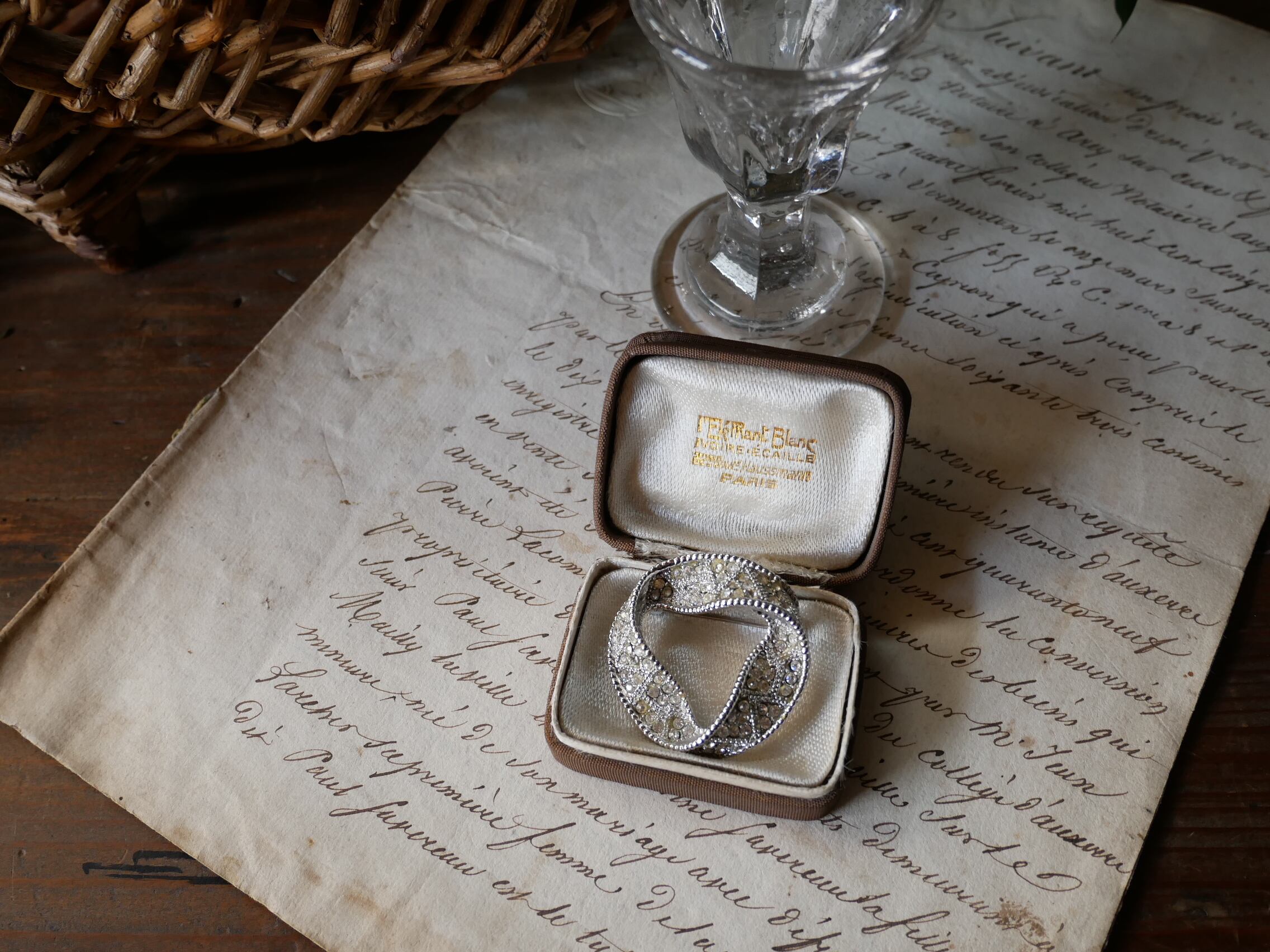 フランスアンティークブローチ kirakira