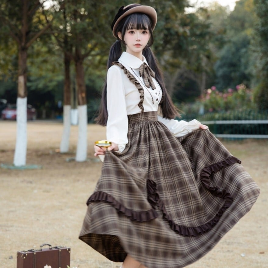 量産型クラロリ｜フレアスカート チェック柄 吊りスカート 森ガール風