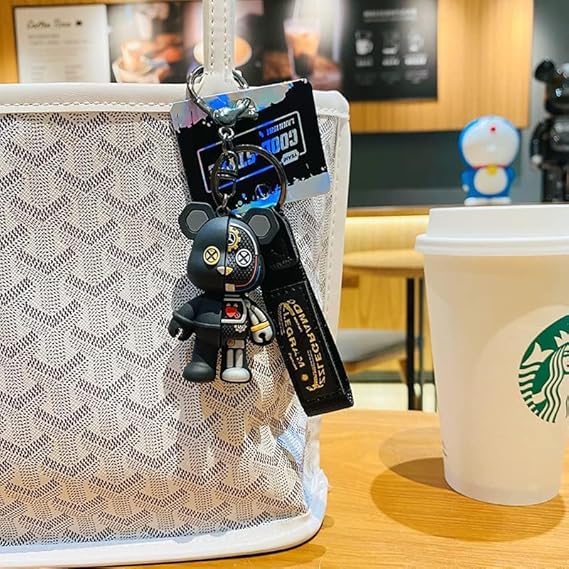 クマ型キーホルダー 黒いコート付き Amazon.co.jp: クマ熊くま3Dキーホルダーキーリング バッグチャーム 鈴