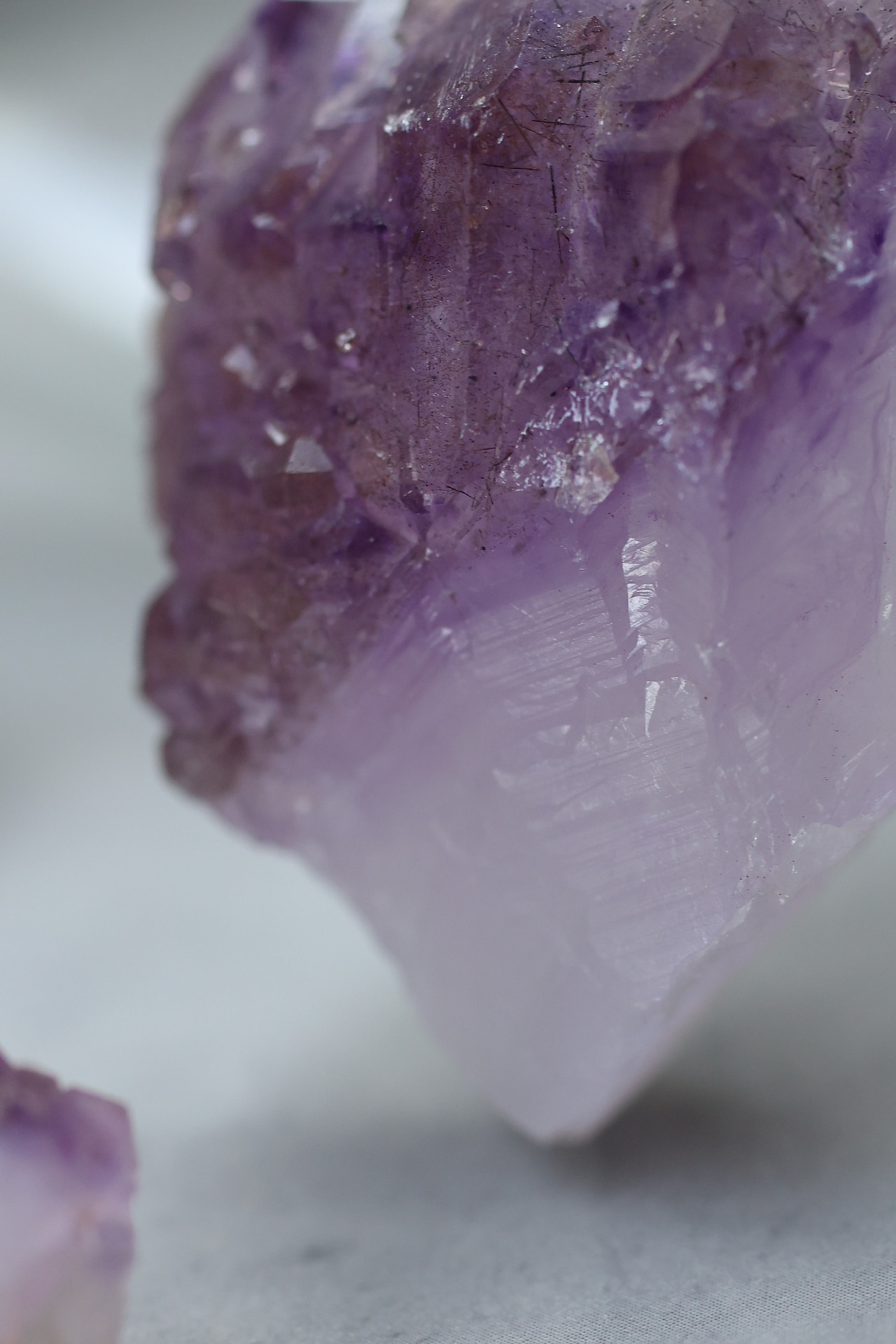 カルール産 ルチル イン アメジスト 「一輪の花」Amethyst  ◇ 天然石・鉱物・パワーストーン・原石 | st00299