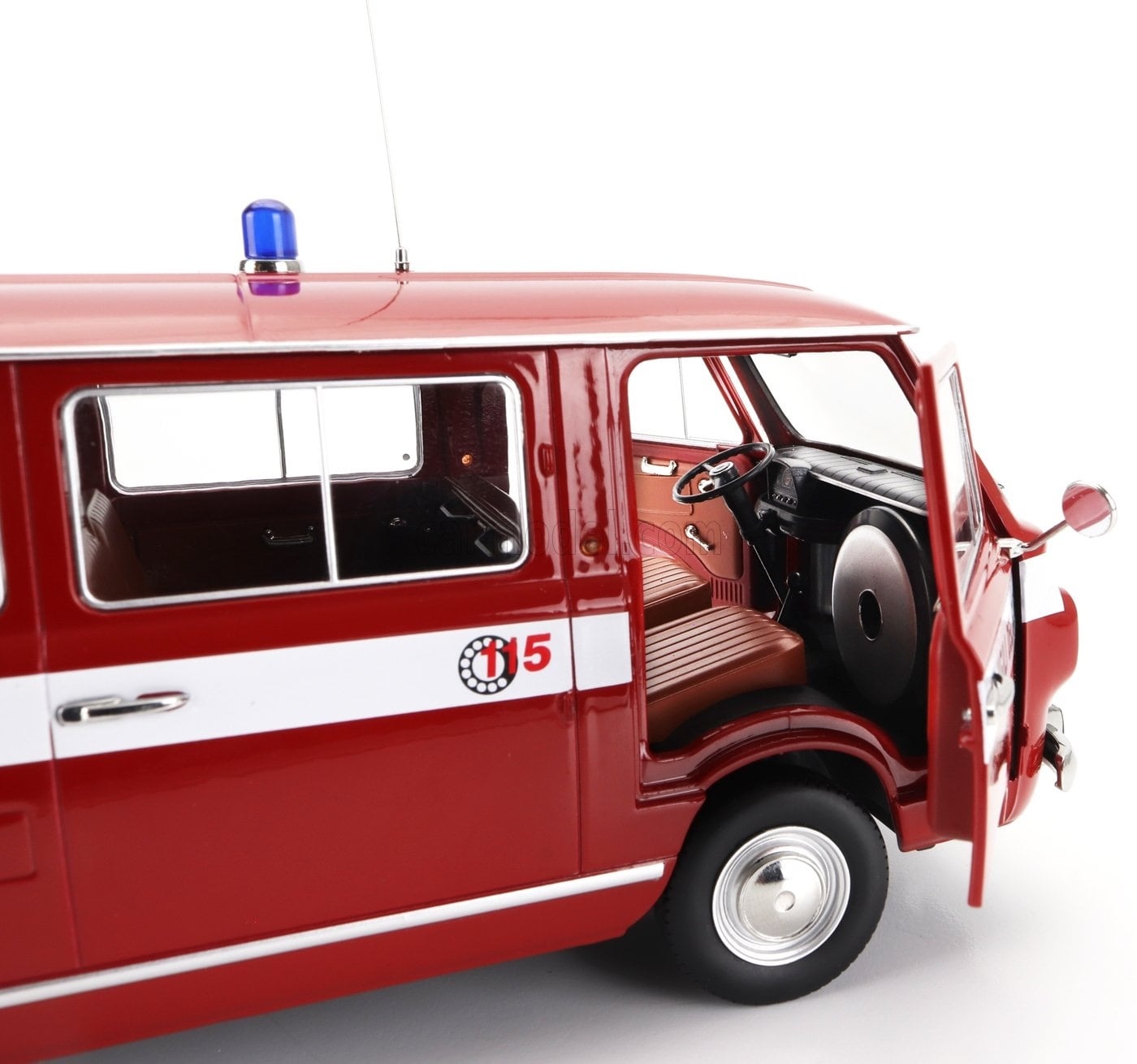 ミニカー 1/18 フィアット 850 ミニバン MITICA-DIECAST FIAT 850