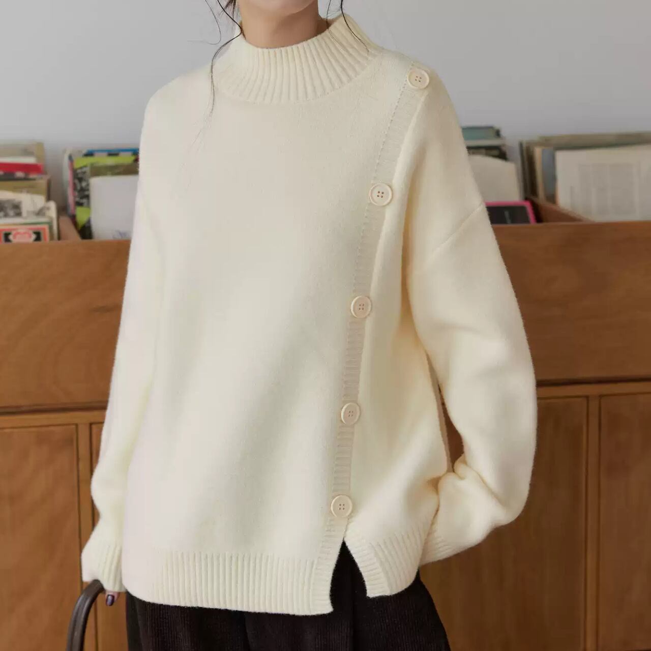 アシンメトリーデザインハイネックニット KT3494