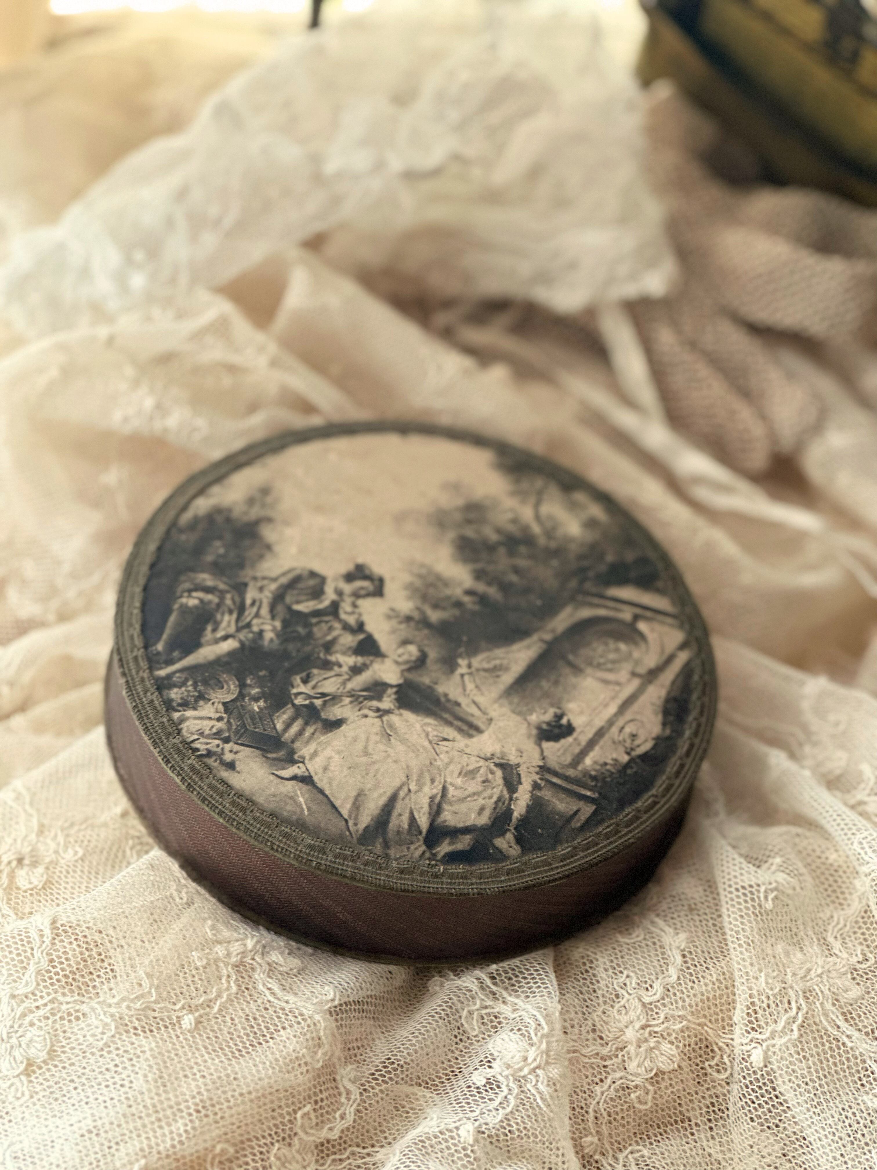 ドラジェボックス 砂糖菓子の紙箱 円形 | Brocante de La Cocotte