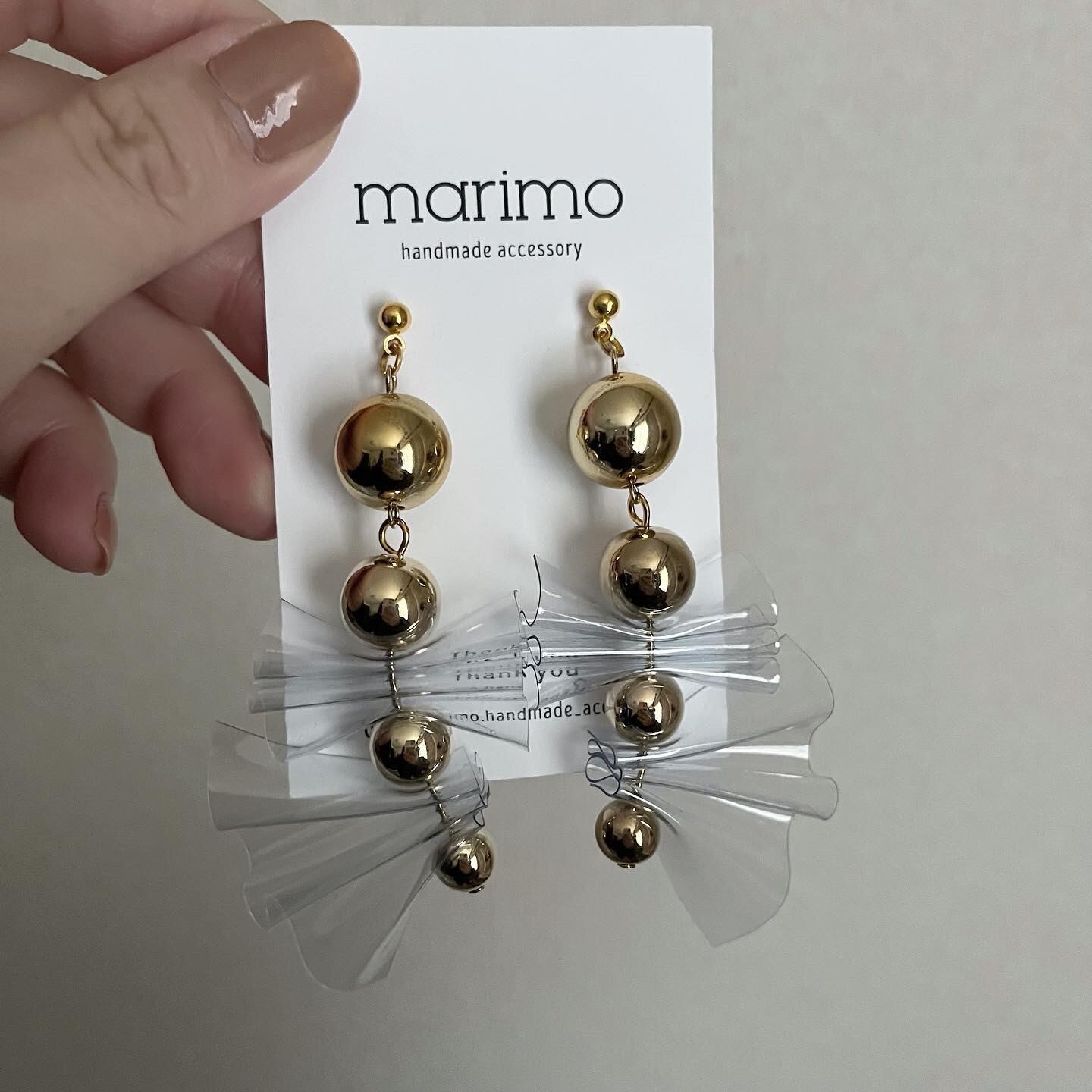 No.1177 シルバーとミルキーホワイトのロングピアス 大ぶり チェーン