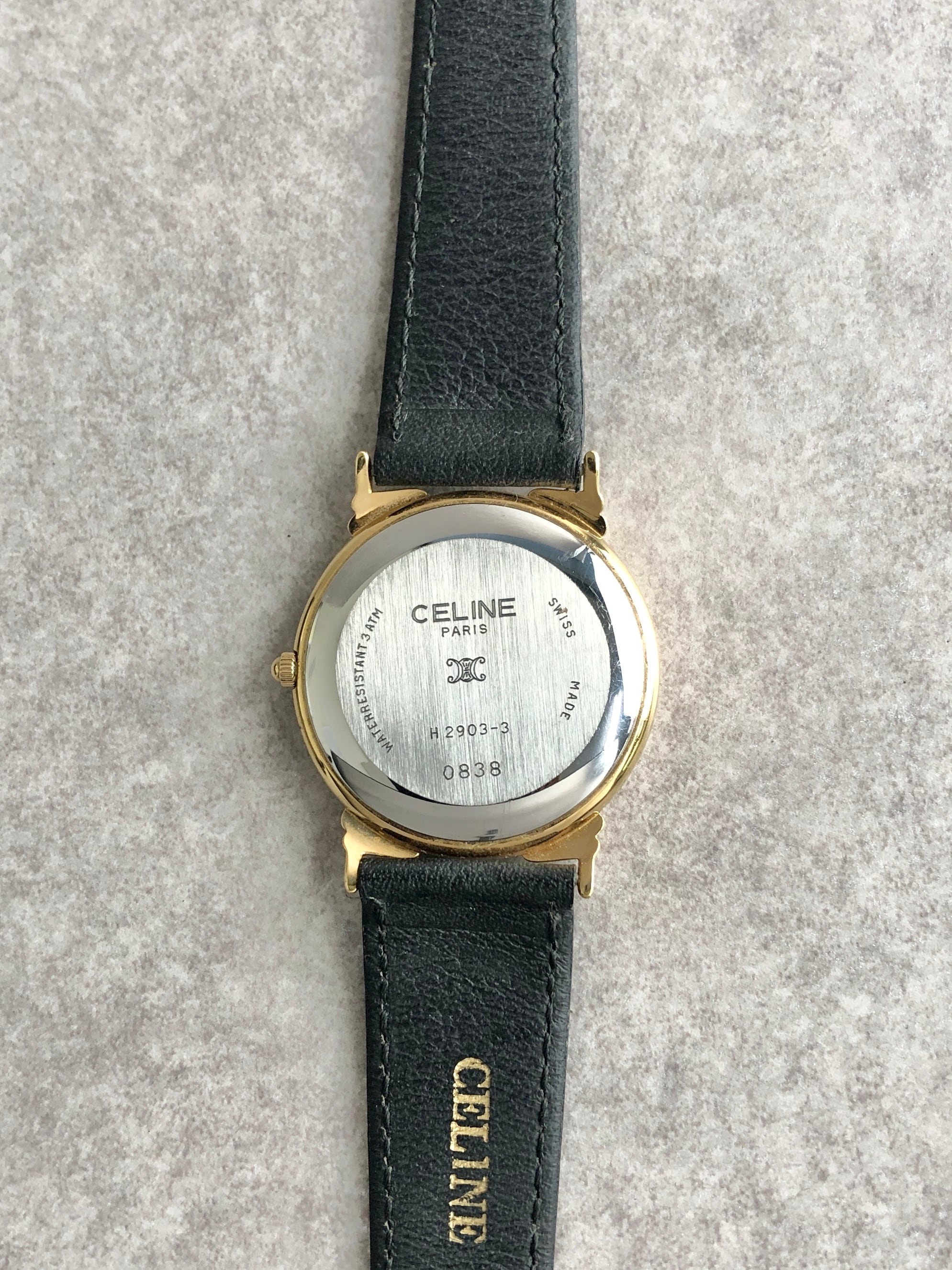CELINE セリーヌ 腕時計 ゴールド×ブラック ローマ文字 ステンレス