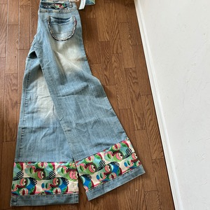 エスニックブーツカットデニム