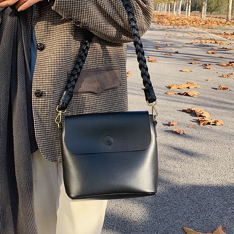 スタイル メッセンジャーバッグ Tiancai_Wing_Bag91835688312